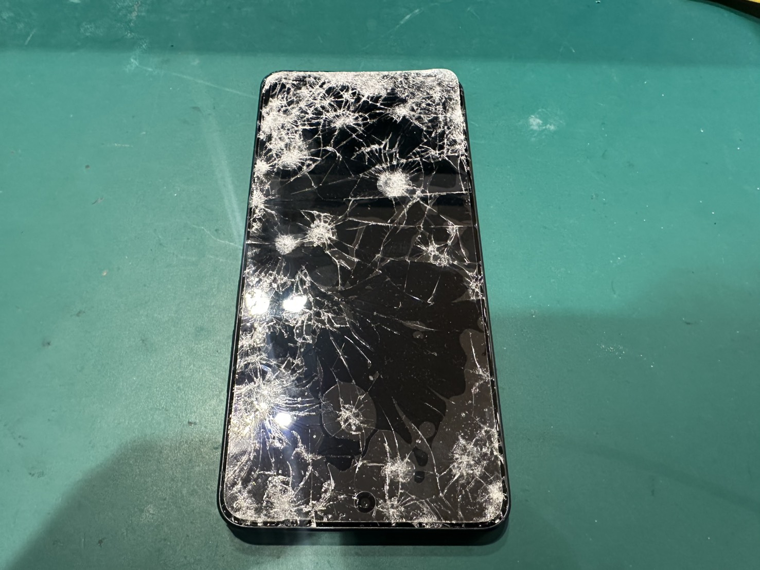 【墨田区よりご来店】OPPO RENO11Aの画面交換修理をご依頼いただきました！